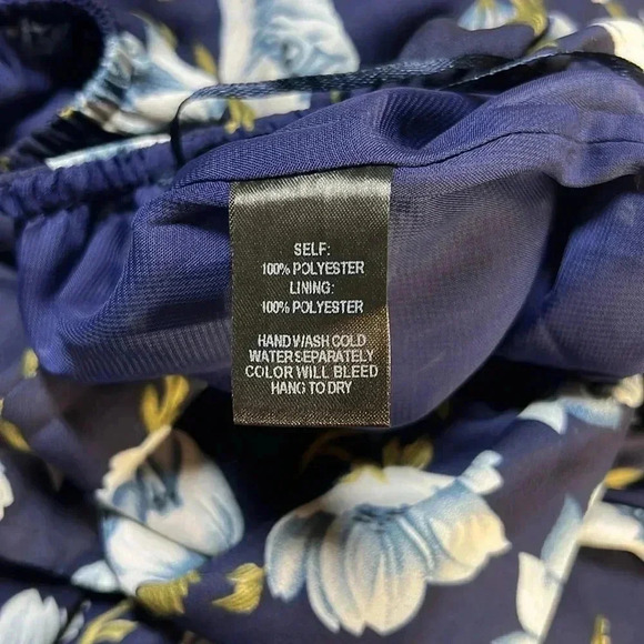 Lulus Floral Romper Size S - Picture 4 of 6